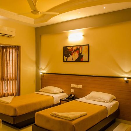 Kohinoor Hotels Erode Room photo