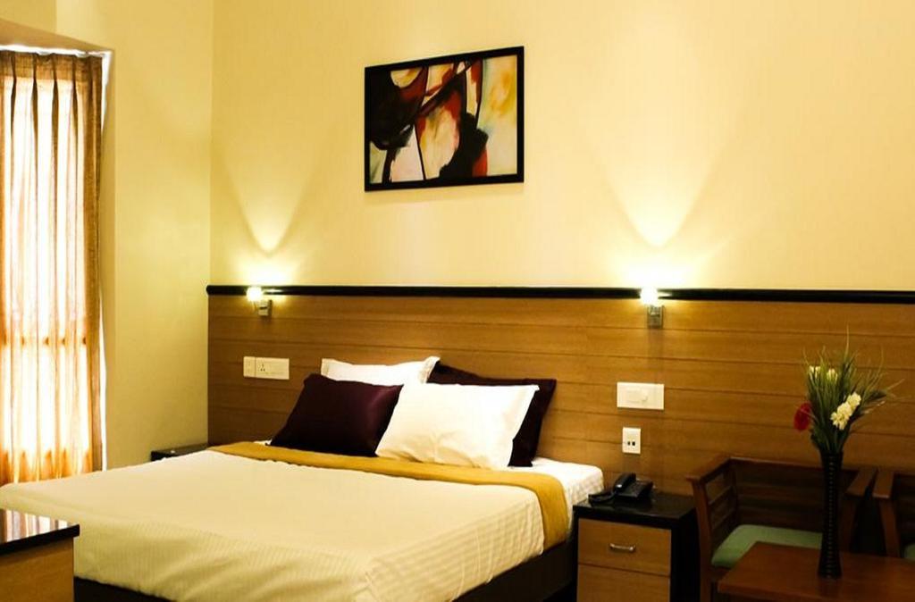 Kohinoor Hotels Erode Room photo