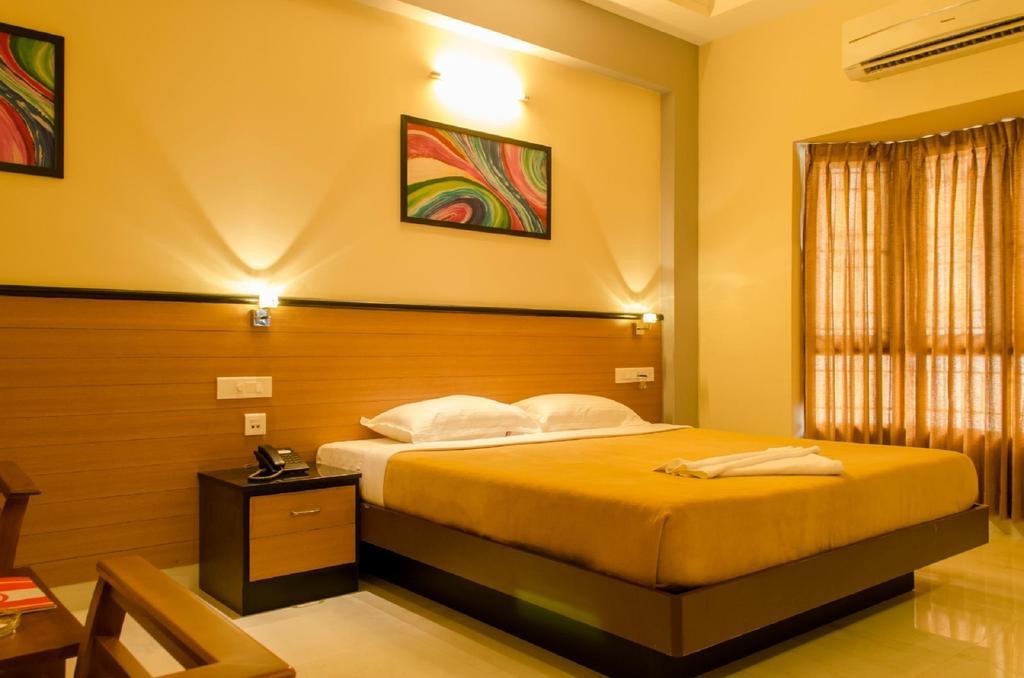 Kohinoor Hotels Erode Room photo